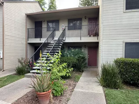 9127 Newhall Dr #37, Sacramento, CA 95826