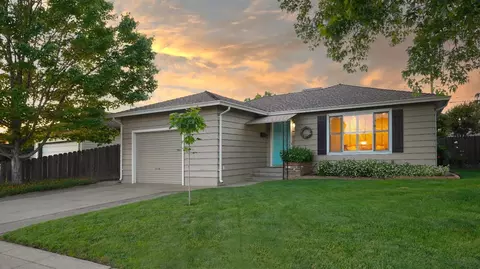 1719 W Locust St, Lodi, CA 95242
