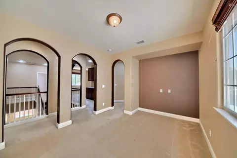 2153 Saddlebrook Ln, Oakdale, CA 95361