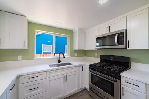 Kitchen - 632 W 25th St, Merced, CA 95340 photo 2 of 4