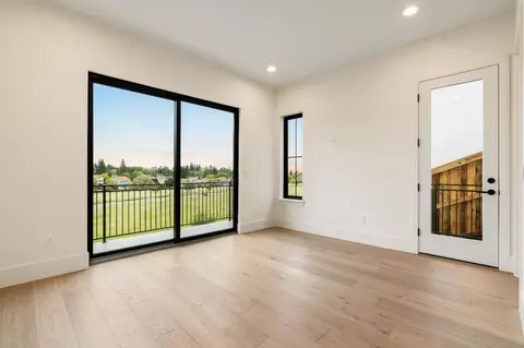 Bedroom - 5073 Midas Ave, Rocklin, CA 95677 photo 1 of 9
