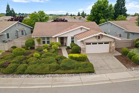 1017 Longhorn Ln, Lincoln, CA 95648