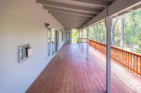 Exterior - 20920 Christopher Cir, Sonora, CA 95370 photo 4 of 8