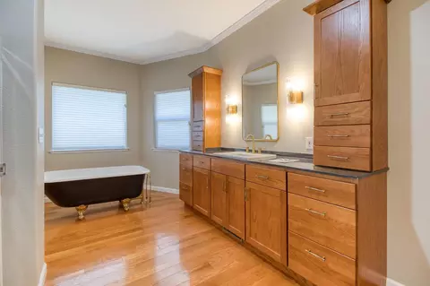 Bath - 20920 Christopher Cir, Sonora, CA 95370 photo 4 of 4