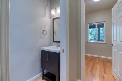 Entry Way - 20920 Christopher Cir, Sonora, CA 95370 photo 4 of 5