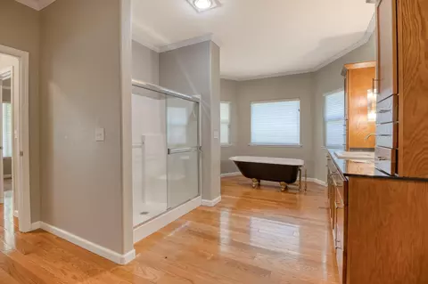 Bath - 20920 Christopher Cir, Sonora, CA 95370 photo 3 of 4