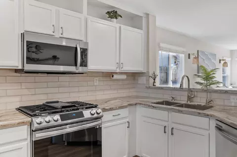 Kitchen - 4358 Monhegan Way, Mather, CA 95655 photo 4 of 4