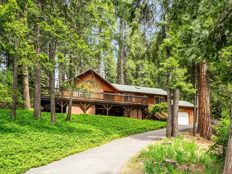 3319 Hazel St, Pollock Pines, CA 95726