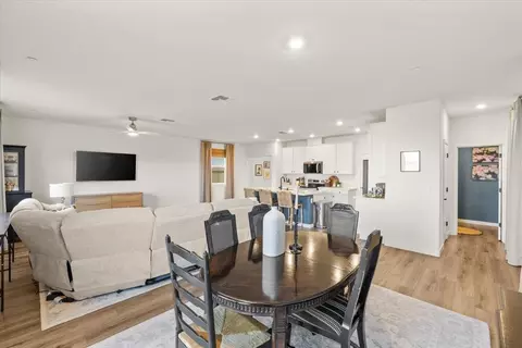 3193 Arbor View Dr, Folsom, CA 95630 photo 9