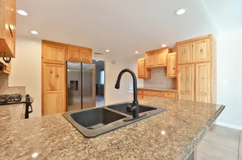 Kitchen - 8384 Old Ranch Rd, Orangevale, CA 95662 photo 2 of 6