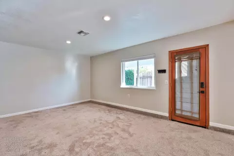 Living - 8384 Old Ranch Rd, Orangevale, CA 95662 photo 7 of 8