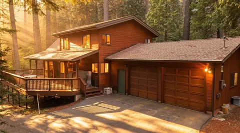 702 Yuroc Dr, Dorrington, CA 95223