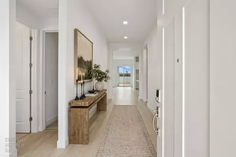 Entry Way - 484 Vinal Dr, Manteca, CA 95337 photo 2 of 3