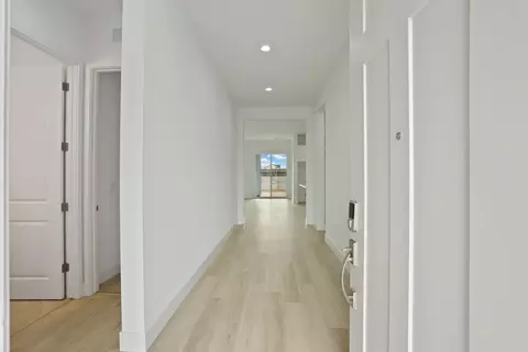 Entry Way - 484 Vinal Dr, Manteca, CA 95337 photo 3 of 3