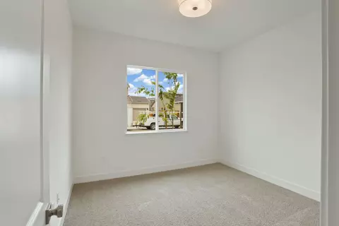 Bedroom - 484 Vinal Dr, Manteca, CA 95337 photo 3 of 7