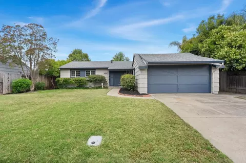 4843 L Pkwy, Sacramento, CA 95823