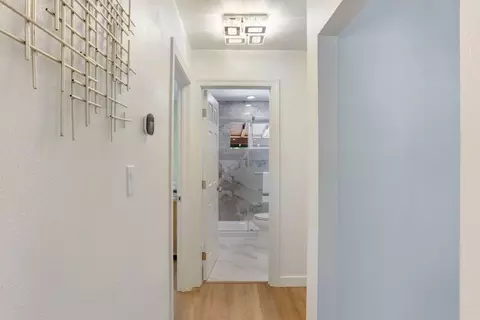 Entry Way - 1437 Chester Dr, Tracy, CA 95376 photo 5 of 5
