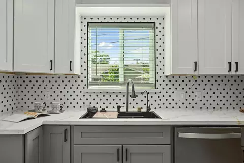 Kitchen - 1437 Chester Dr, Tracy, CA 95376 photo 2 of 4