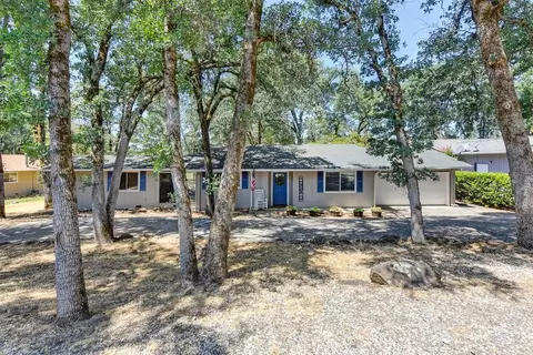 12741 Torrey Pines Dr, Auburn, CA 95602
