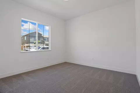 Bedroom - 450 Vinal Dr, Manteca, CA 95337 photo 3 of 3