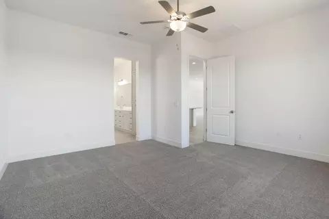Bedroom - 450 Vinal Dr, Manteca, CA 95337 photo 2 of 3