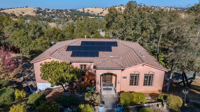 125 Raylan Dr, Sutter Creek, CA 95685