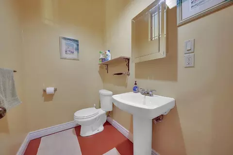 Bath - 125 Raylan Dr, Sutter Creek, CA 95685 photo 6 of 6