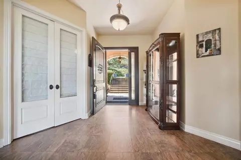 Entry Way - 125 Raylan Dr, Sutter Creek, CA 95685 photo 4 of 4