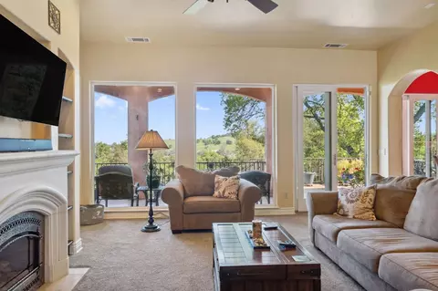 Living - 125 Raylan Dr, Sutter Creek, CA 95685 photo 4 of 7