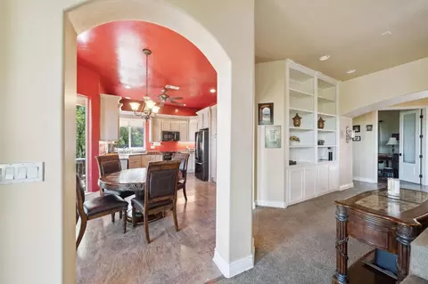 Entry Way - 125 Raylan Dr, Sutter Creek, CA 95685 photo 3 of 4