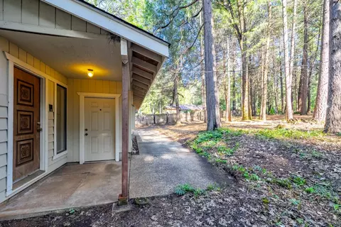 Exterior - 22945 Foresthill Rd, Foresthill, CA 95631 photo 12 of 24