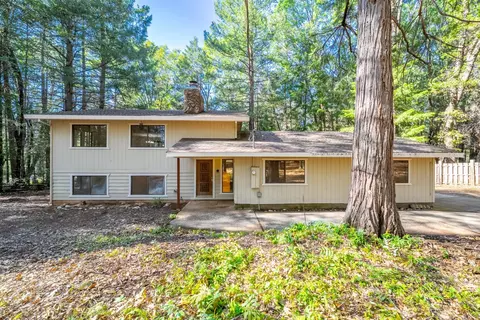 Exterior - 22945 Foresthill Rd, Foresthill, CA 95631 photo 2 of 24