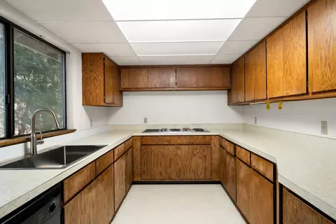 Kitchen - 22945 Foresthill Rd, Foresthill, CA 95631 photo 3 of 3
