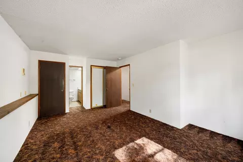 Bedroom - 22945 Foresthill Rd, Foresthill, CA 95631 photo 2 of 6