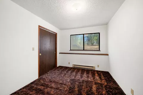 Bedroom - 22945 Foresthill Rd, Foresthill, CA 95631 photo 3 of 6