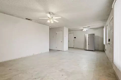 Living - 2817 5th St, Hughson, CA 95326 photo 3 of 4