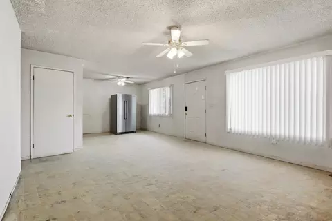 Living - 2817 5th St, Hughson, CA 95326 photo 4 of 4