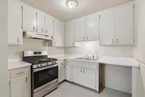 Kitchen - 2817 5th St, Hughson, CA 95326 photo 1 of 2