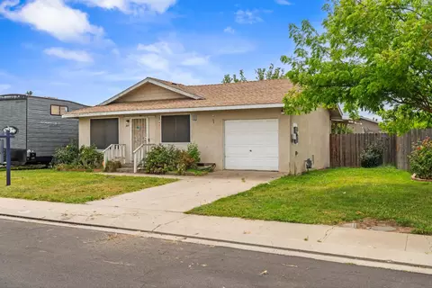 Exterior - 2817 5th St, Hughson, CA 95326 photo 2 of 8