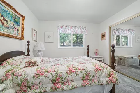 Bedroom - 25733 Aspen Ct, Volcano, CA 95689 photo 5 of 9