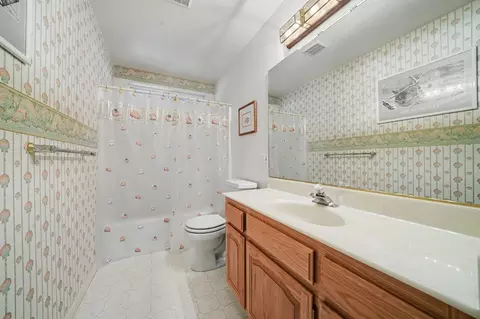 Bath - 25733 Aspen Ct, Volcano, CA 95689 photo 1 of 3