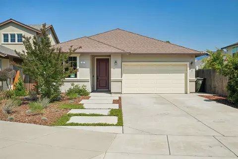 11 Conquest Ct, Sacramento, CA 95817