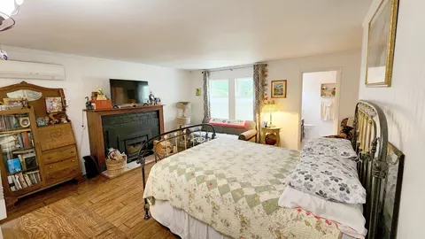 Bedroom - 894 Hillcrest St, Placerville, CA 95667 photo 2 of 8