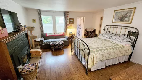 Bedroom - 894 Hillcrest St, Placerville, CA 95667 photo 3 of 8