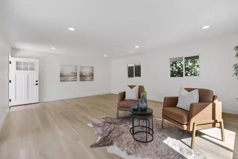 Living - 4709 Donnie Lyn Way, Carmichael, CA 95608 photo 5 of 5