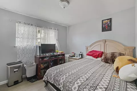 Bedroom - 301 S Emerald Ave, Modesto, CA 95351 photo 3 of 3