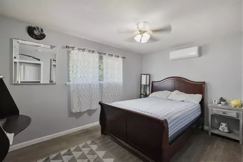 Bedroom - 301 S Emerald Ave, Modesto, CA 95351 photo 2 of 3