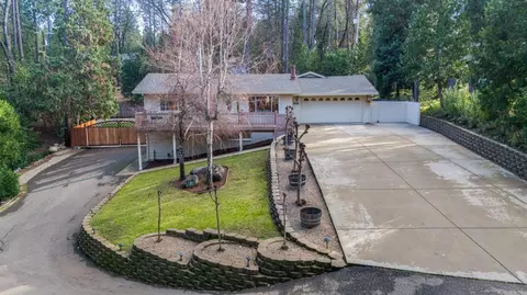 Exterior - 12880 Tabeau Ct, Pine Grove, CA 95665 photo 35 of 40
