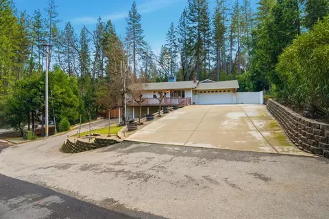 Exterior - 12880 Tabeau Ct, Pine Grove, CA 95665 photo 5 of 40