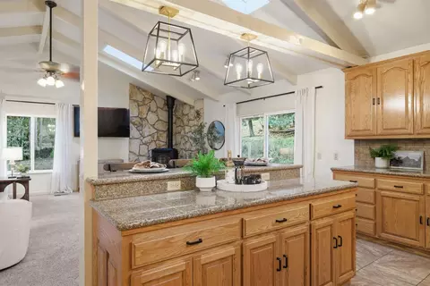 Kitchen - 12880 Tabeau Ct, Pine Grove, CA 95665 photo 3 of 4